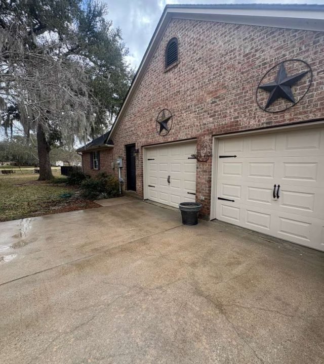 Professional Power Washing in Spring, TX for cleaner home exterior surfaces