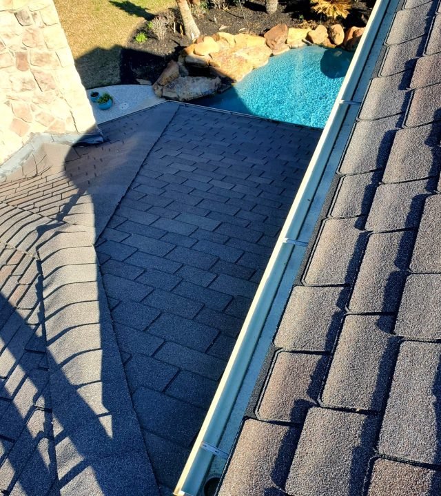 Reliable Gutter Cleaning near me in Tomball, TX for residential and commercial properties
